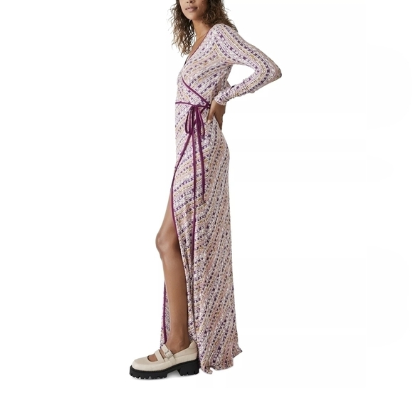Free People Phoebe Printed Jersey Maxi Wrap Dress in Peach Combo Size Small NWT - Picture 3 of 11